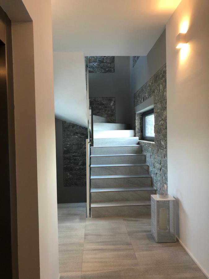 Elion Luxury Apartments Kalamata Bagian luar foto